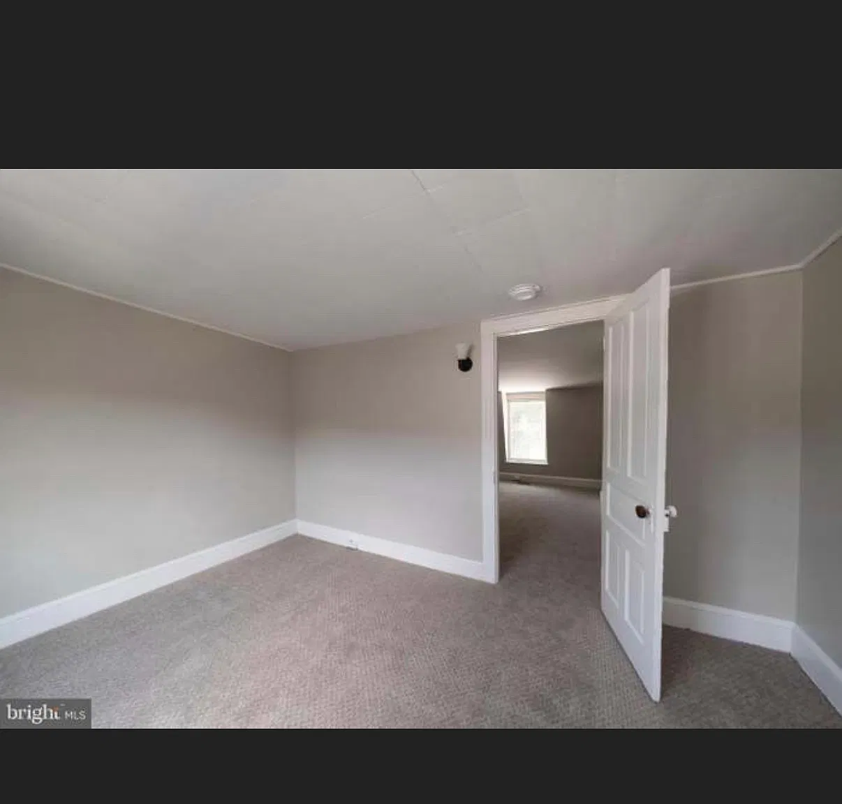 5 bed, 1487 sqft, $1,750 — Photo 1