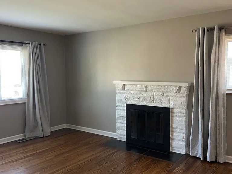 2772 Brandon Rd — Photo 3