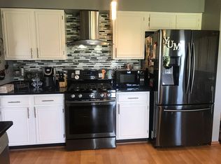 6588 Sutter Dr, Roscoe, IL 61073