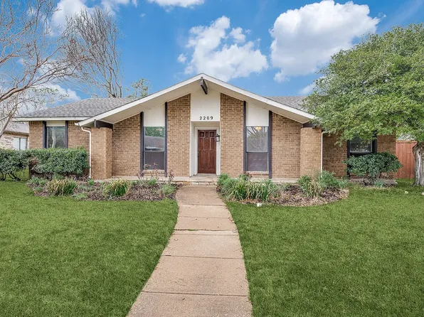 2209 Travis Dr, Plano, TX 75093