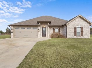 641 Abbey Rd, Caledonia, MS 39740