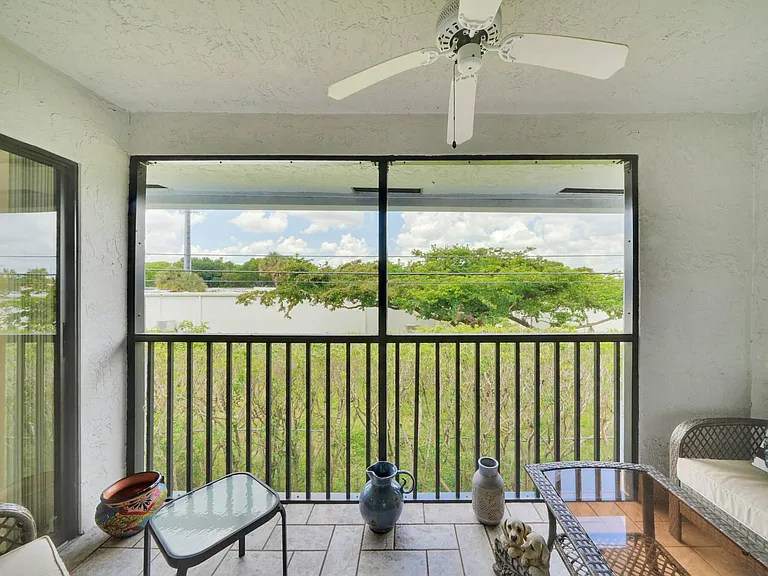 15011 Ashland Cir #23 — Photo 26