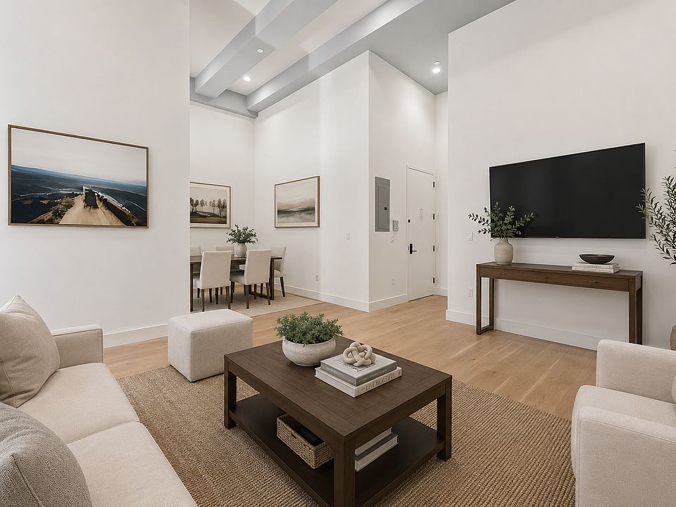1st image of 28 Starr St APT 4B