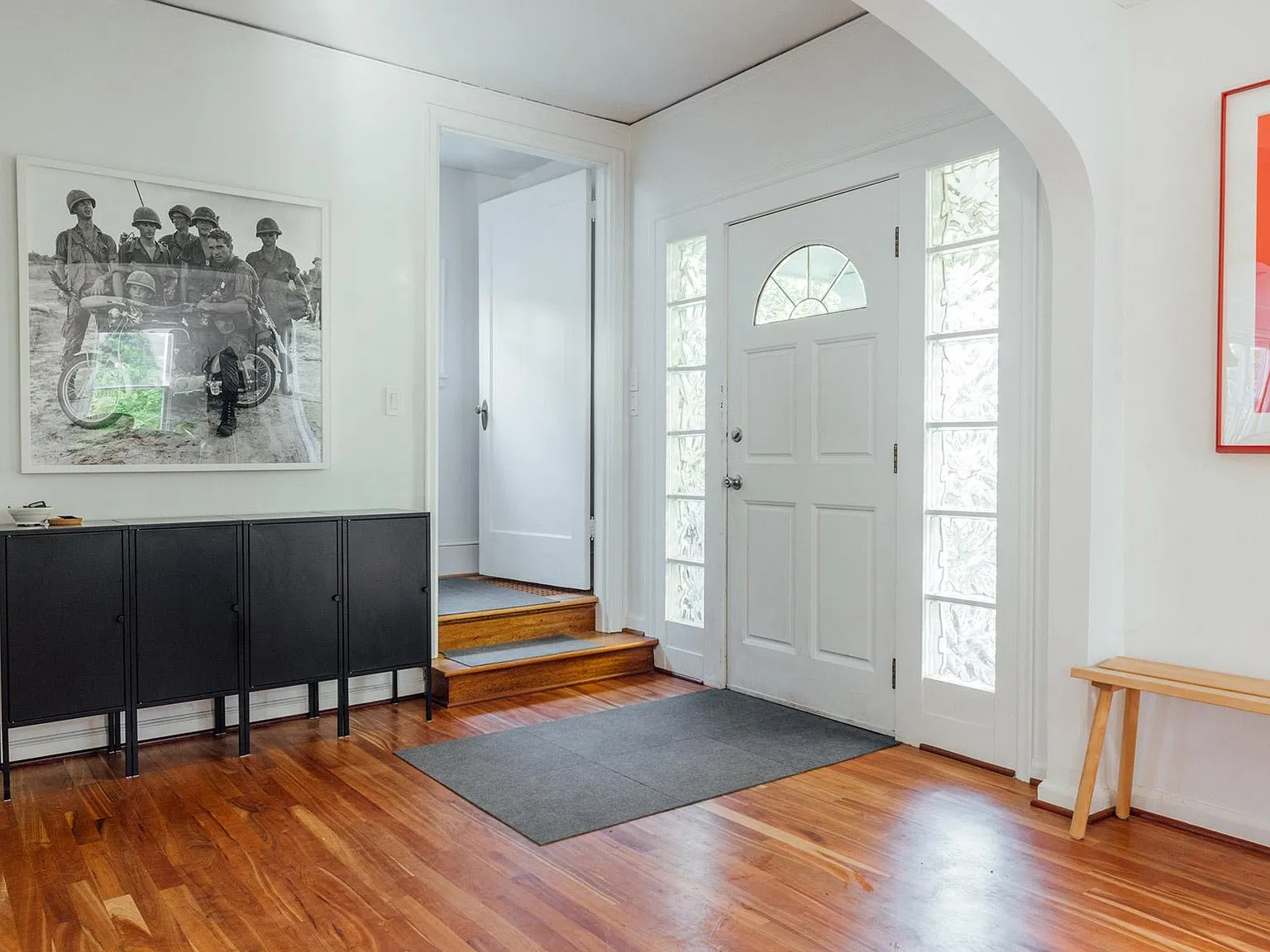 3 bed, 1.5 bath, 2637 sqft, $4,200 — Photo 2