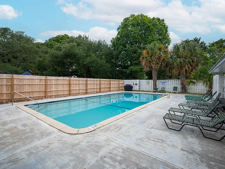 The Landing Townhomes — Photo 11