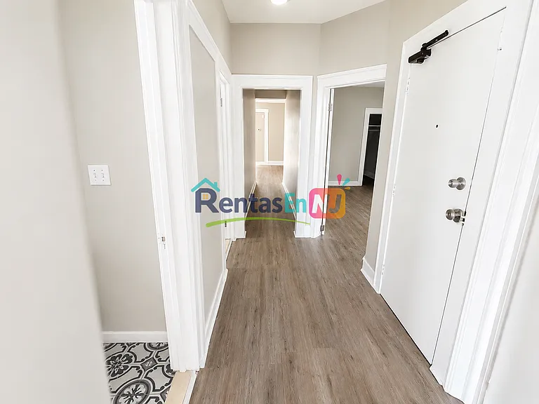 203 Renner Ave #1B — Photo 4