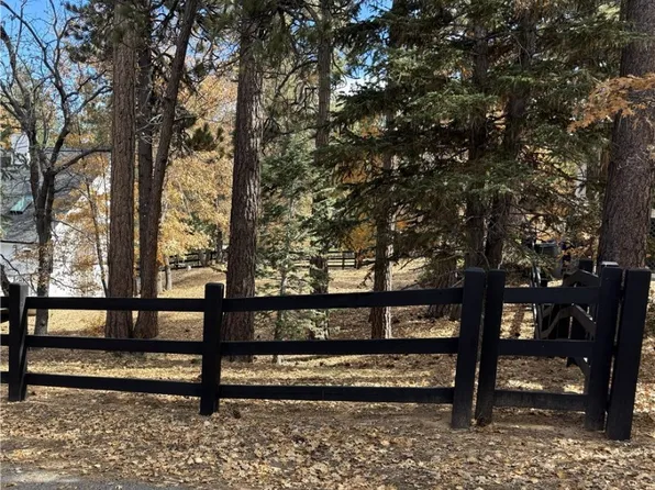 812 Ford Ln, Big Bear Lake, CA 92315