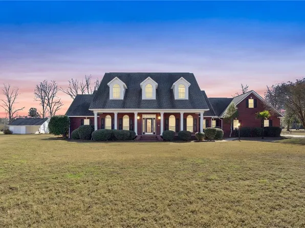 3951 Golfview Dr, Blackshear, GA 31516