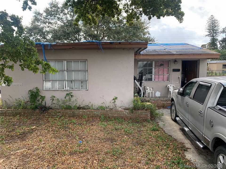 1st image of 1400 NW 11th Pl