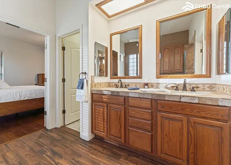 6445 W Fullam St — Photo 34