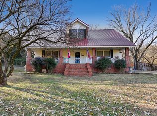 27 Bee Spring Rd, Dellrose, TN 38453