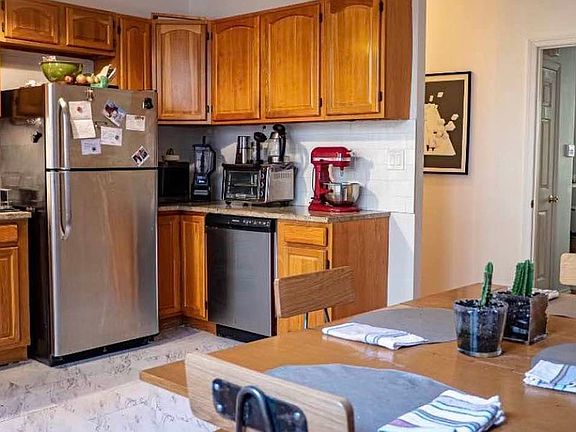 5th image of 1263 Pacific St APT 1