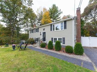 253 Forest Grove Ave, Wrentham, MA 02093