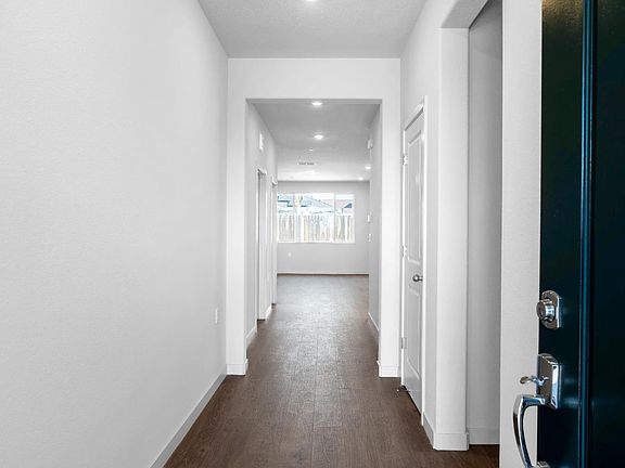 4th image of 4735 Ariel St