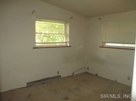 5th image of 811 Amherst Dr