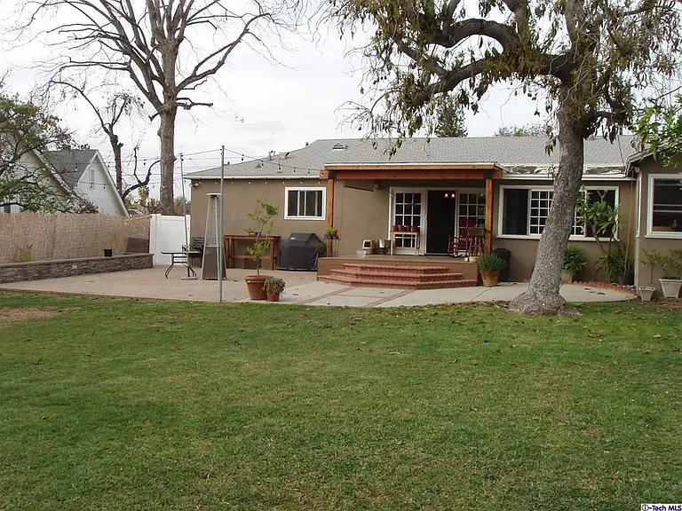 13636 Helen St — Photo 5