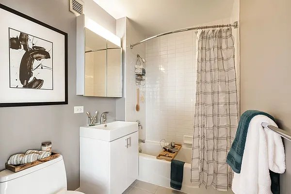 Rented by Compass | media 2