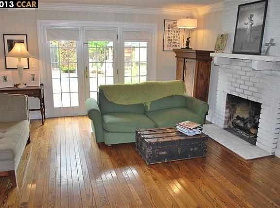 4th image of 2253 Hidden Lakes Ct
