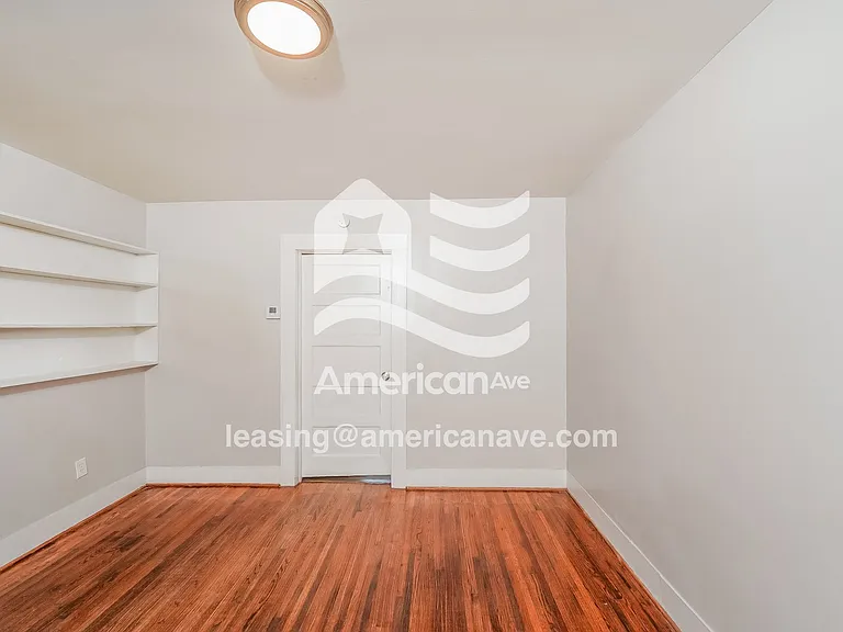 767167_008_wm_-_bedroom_13298796.jpg