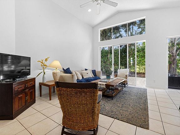 4th image of 4841 N CLASSICAL Boulevard