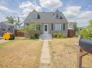 8448 Garden Rd, Pasadena, MD 21122
