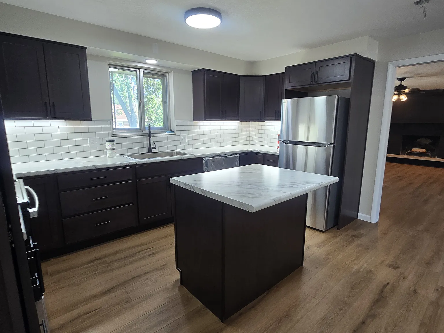 3 bed, 1566 sqft, $2,500 — Photo 4