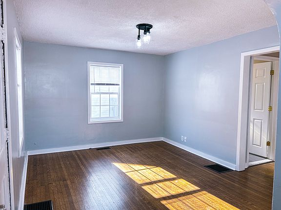 2nd image of 4860 Carvel Ave