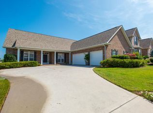 9363 Ridges Meadow Ln, Knoxville, TN 37931