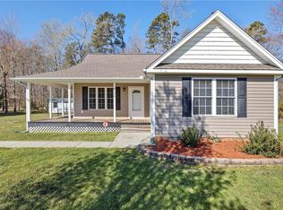 2228 Foxfire Ln, Burlington, NC 27217