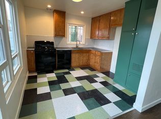 572 N Virgil Ave APT 1, Los Angeles, CA 90004