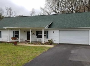 1602 McCurdy Dr E, Fort Payne, AL 35967