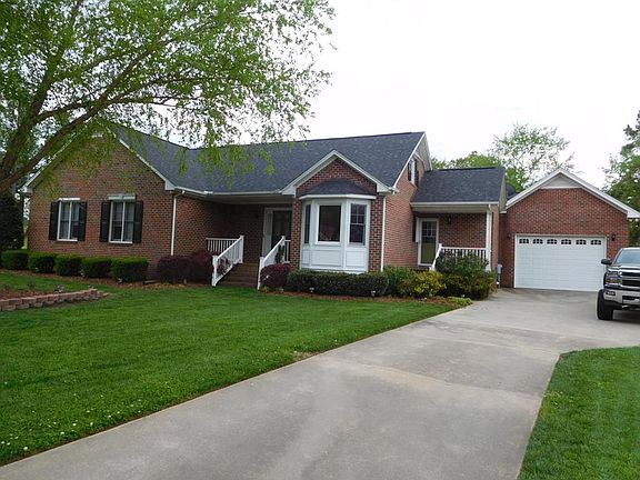 3rd image of 103 Berrywood Ct