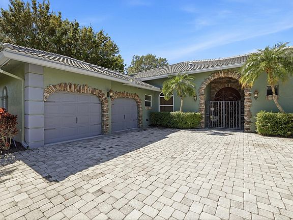 4th image of 8634 Sawpine Road