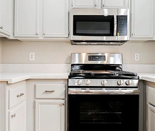 4th image of 5362 Chili Pepper St