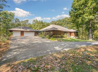 8191 Forest Hills Dr, Rogers, AR 72756