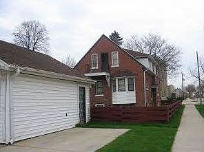 Building Photo 4
