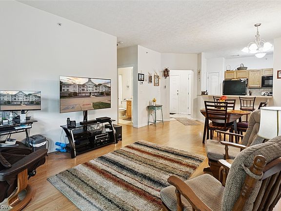 5th image of 1009 Aqua Marine Blvd