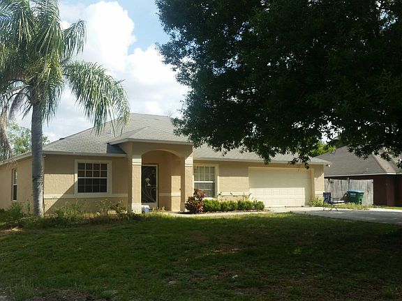 3rd image of 926 Sylvia Dr