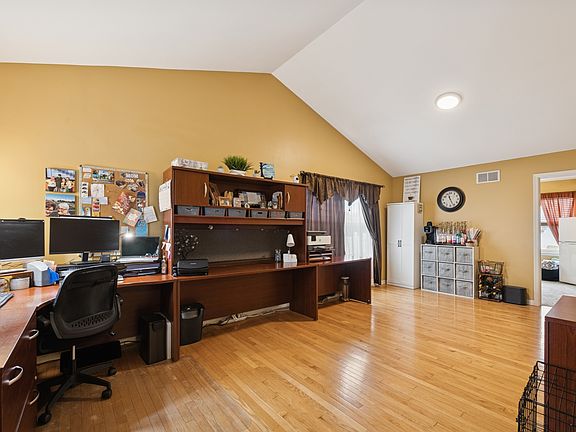 3rd image of 26334 W Silver Stream Dr