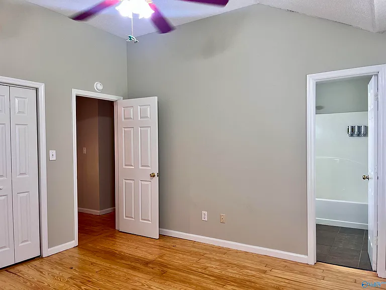 232 Mountain Creek Dr — Photo 7