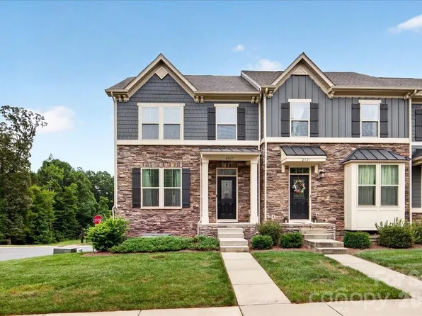 2017 Birchside Dr, Charlotte, NC 28205