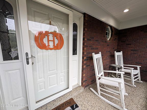 5th image of 6204 Cottage Ridge Pl