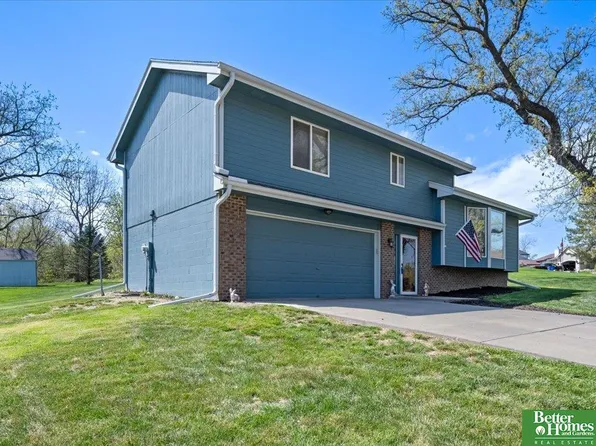 19304 Spyglass Ct, Plattsmouth, NE 68048