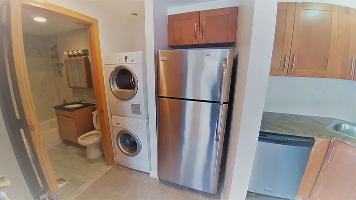 Rented by Downtown Mgt & Realty LLC | media 11