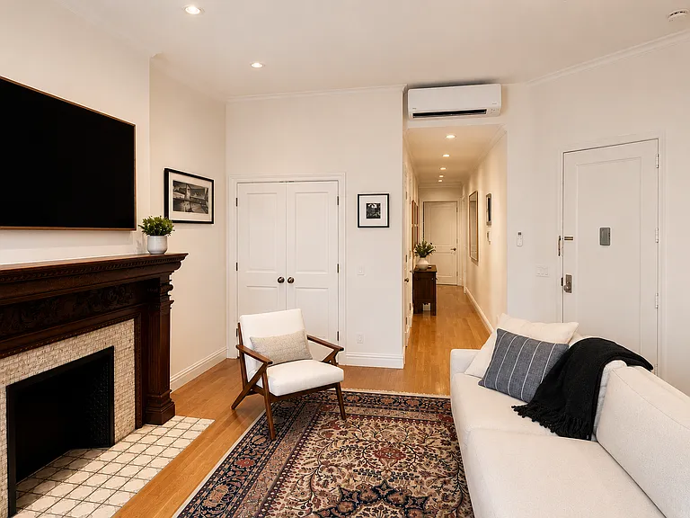11 W 74th St #2 — Photo 3