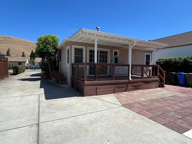 36865 Niles Blvd — Photo 12