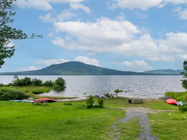 9 Elm Street, Jackman, ME 04945