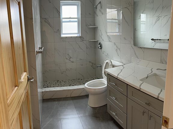 4th image of 57 Spruce St Floor 2