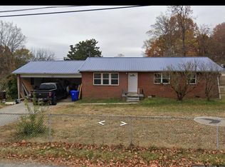 101 Wayne Rd, Oak Ridge, TN 37830