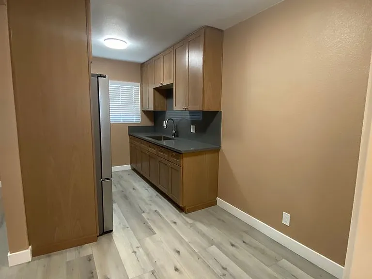 3711 S Normandie Ave #6 — Photo 8